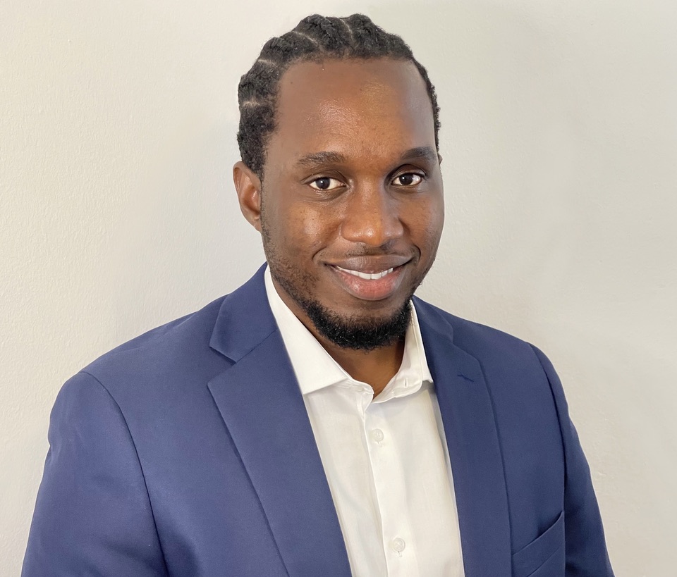 Headshot of Stephen Felix